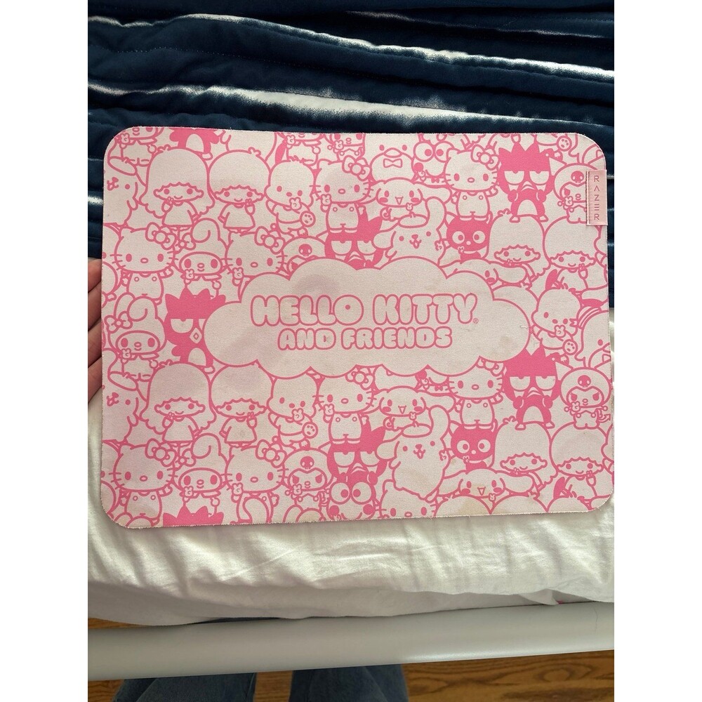 Hello kitty razor mouse pad
